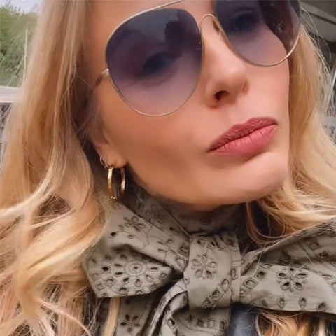 amy gold hoops with gold stars